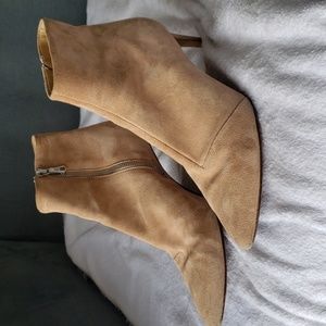 RAG & BONE TAN LEATHER SUADE BOOTIES